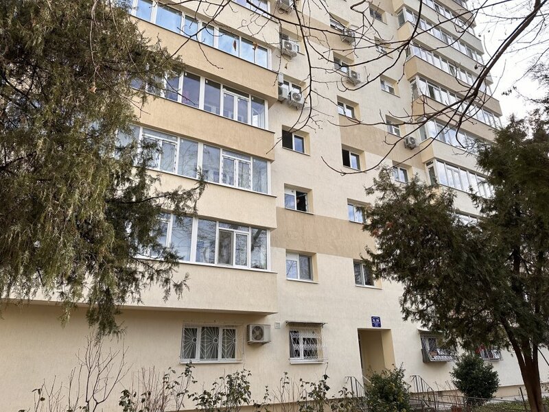 Iancului, 2 gs, balcon 10 mp, liber