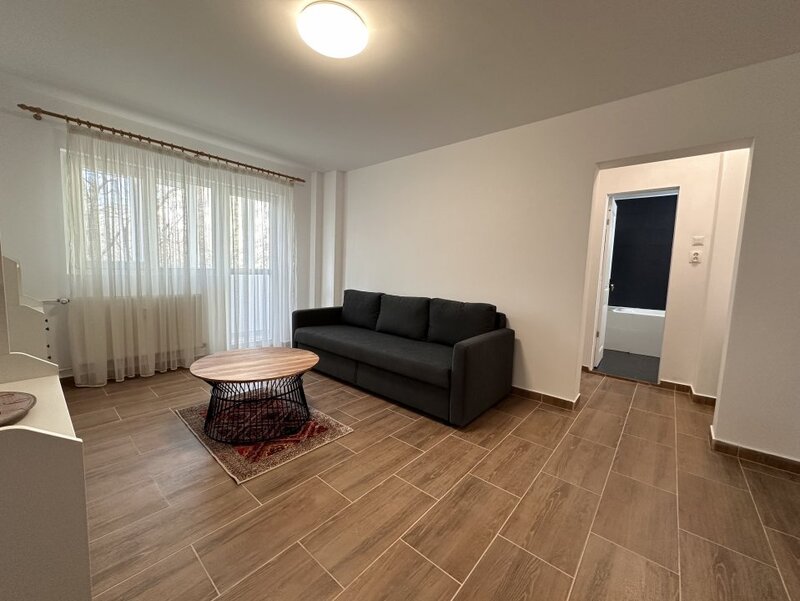 Iancului, 2 gs, balcon 10 mp, liber